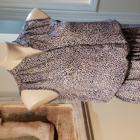 Dalia Dress - Picture 2 of 12